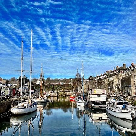 Stunning Yacht Sea Lion In Charlestown Harbour, Cornwall 호텔 외부 사진